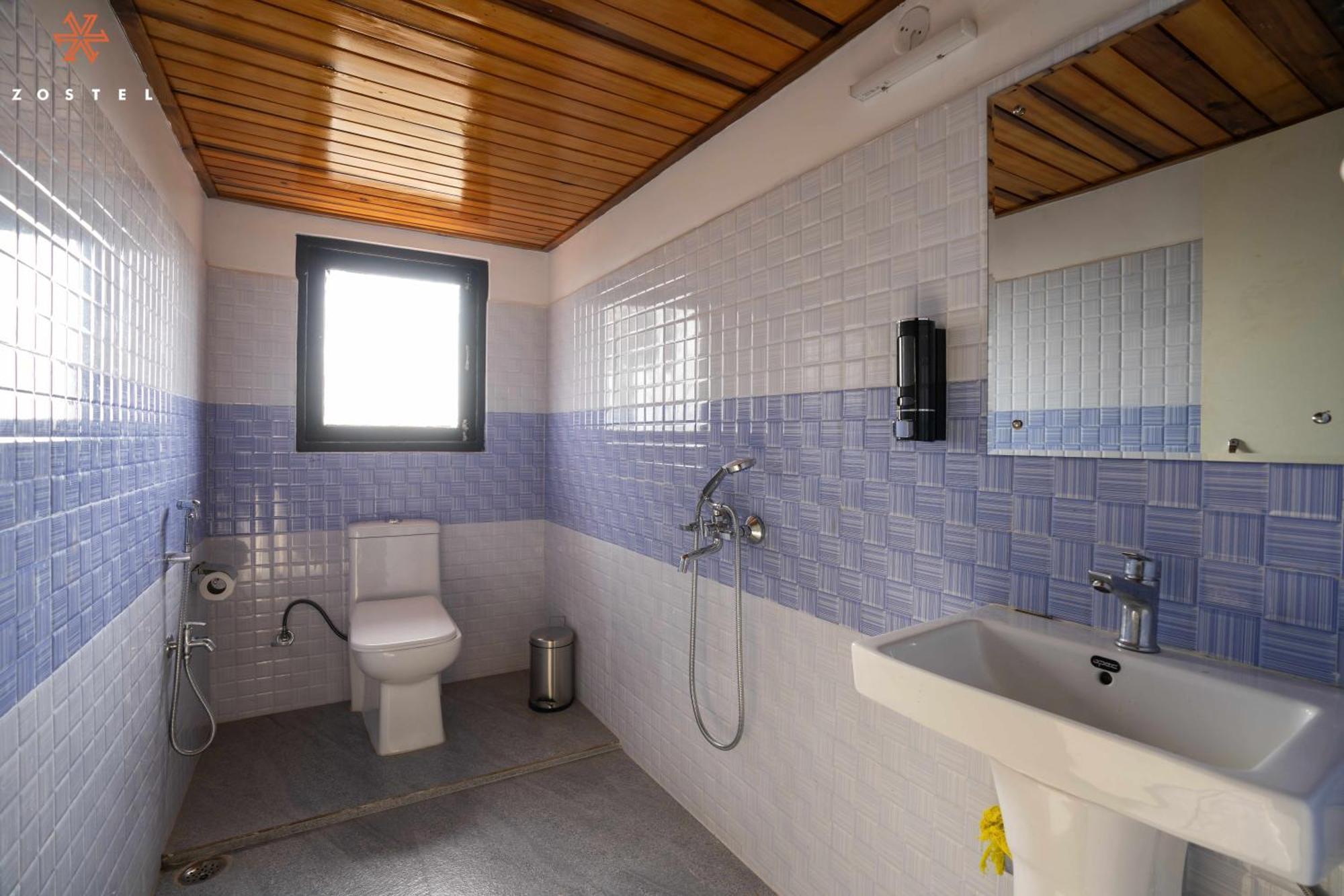 Zostel Rinchenpong Hostel Cameră foto