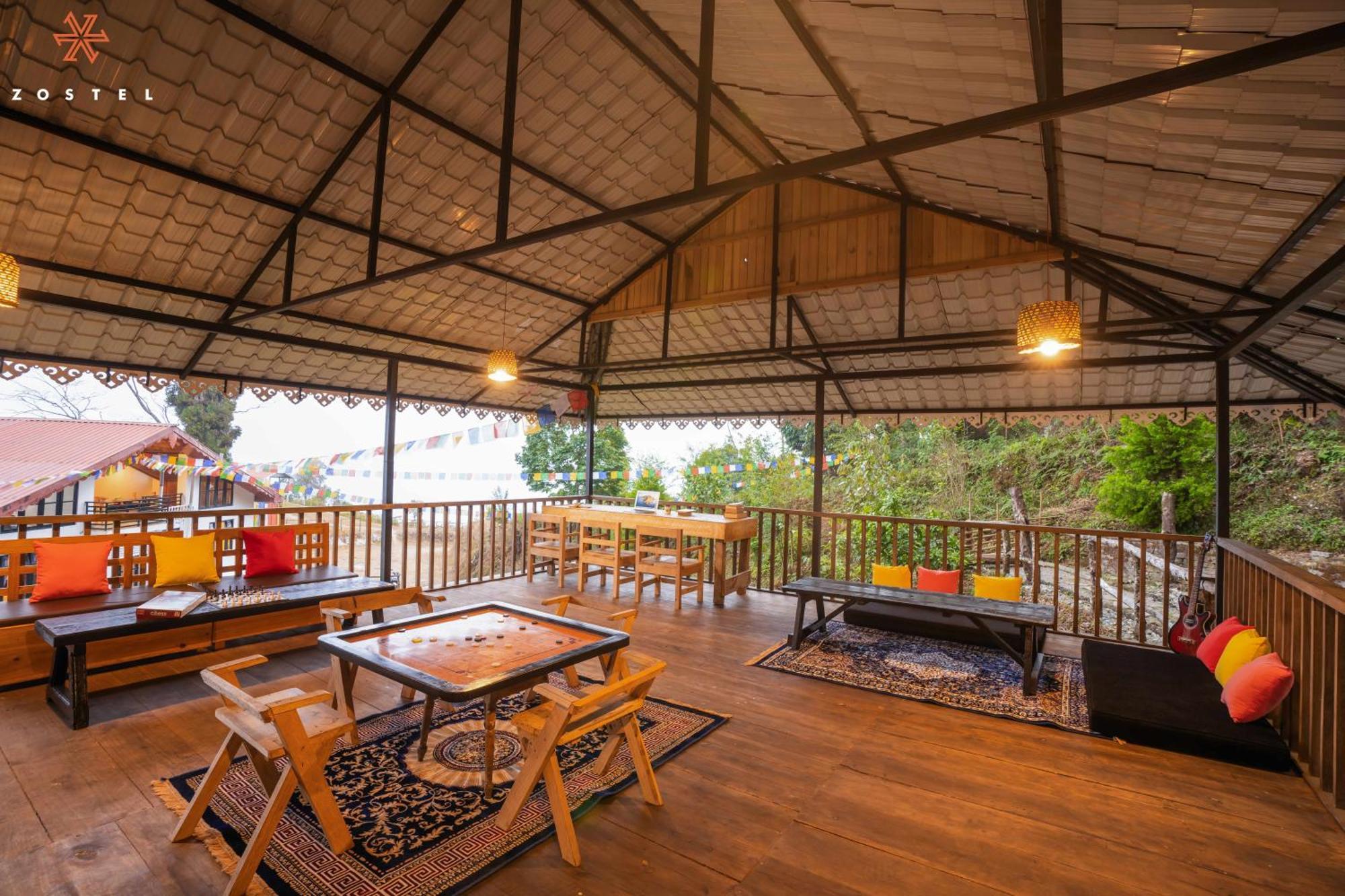 Zostel Rinchenpong Hostel Exterior foto